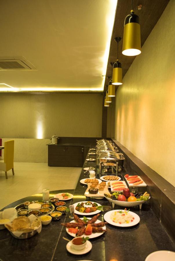 Hotel Cosmopolitan Indore